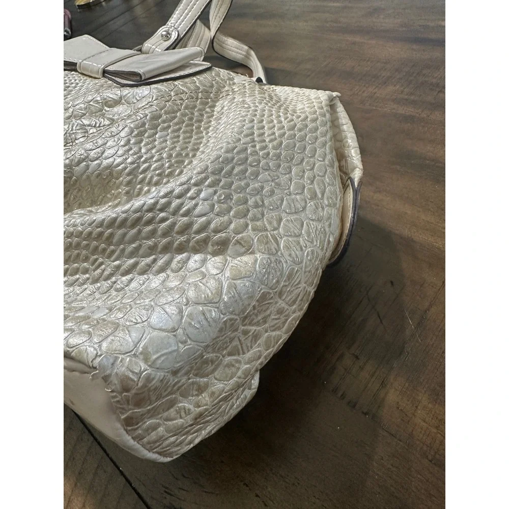 XOXO Cream Faux Snakeskin Embossed Satchel Handbag with Bow Detail Silver‎ Logo